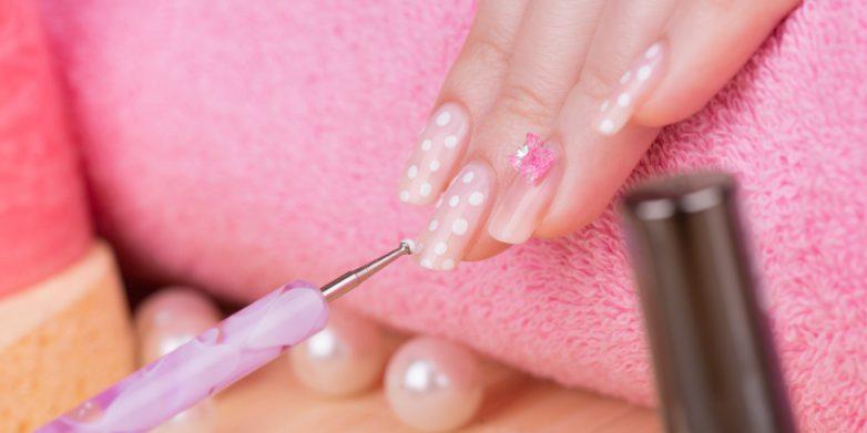 Dotting Tool im Nageldesign