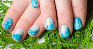 Fingernaegel-Wasser-Design- Nailart von der Natur inspiriert