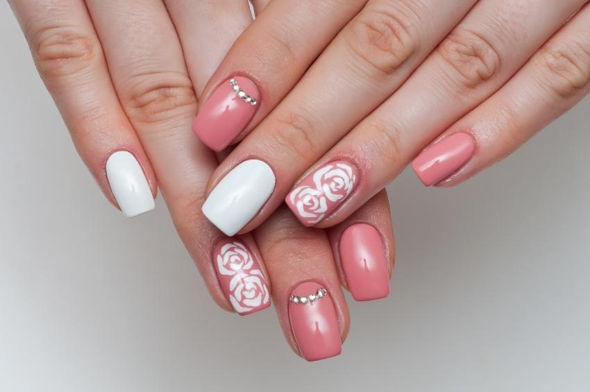 Flower Nails - weisse Rosen