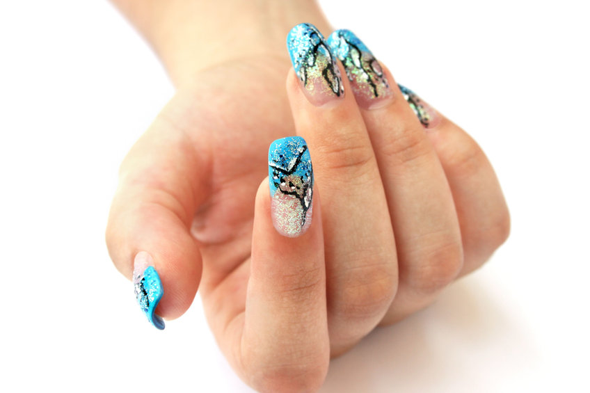 Tolle Nagelmodellage mit Nailart Verziehrungen